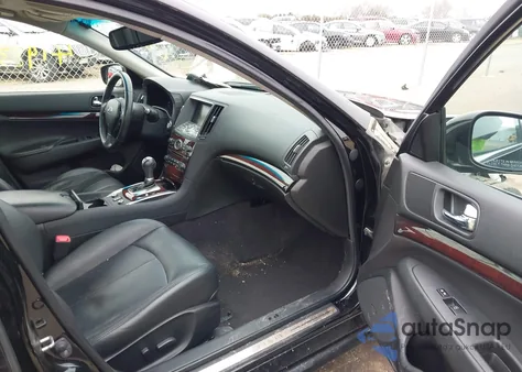 2011 Infiniti G37X z USA, uszkodzony, nr VIN JN1CV6AR2BM406455